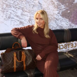 Sweater Almond brown